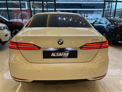 بی ئێم دەبڵیو سیریەس 5